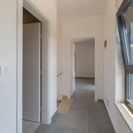 Luna Fiorini By Seeadria *