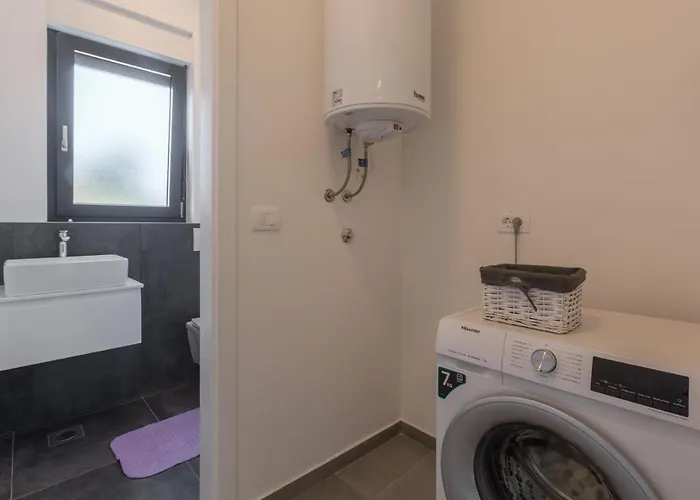 Luna Fiorini By Seeadria *